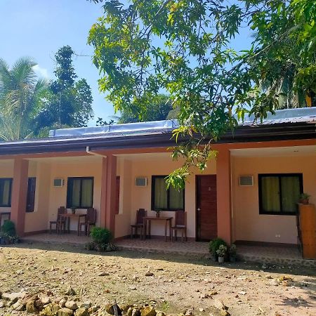 Two Season Tourist Inn San Vicente  Buitenkant foto