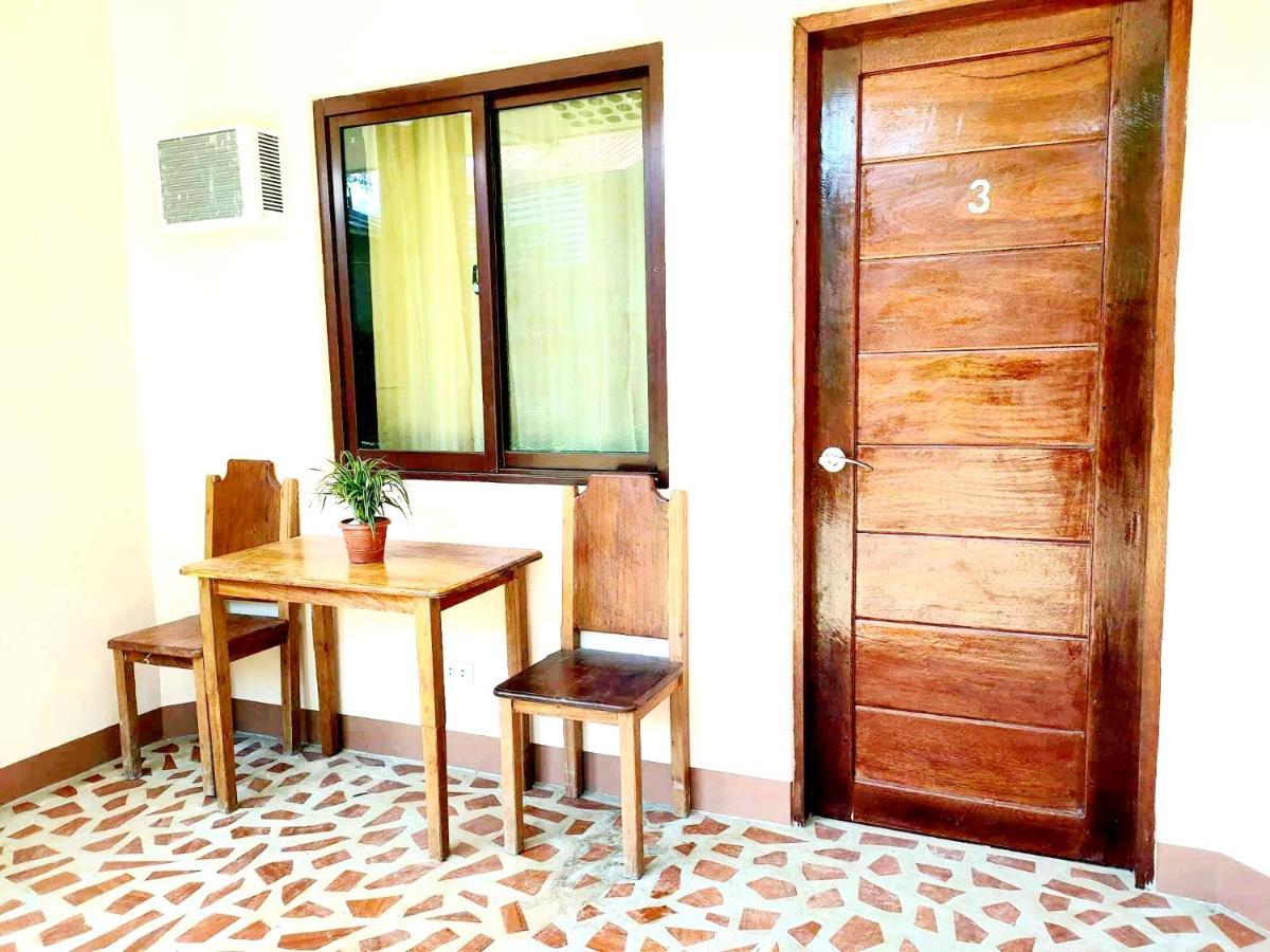 Two Season Tourist Inn San Vicente  Buitenkant foto